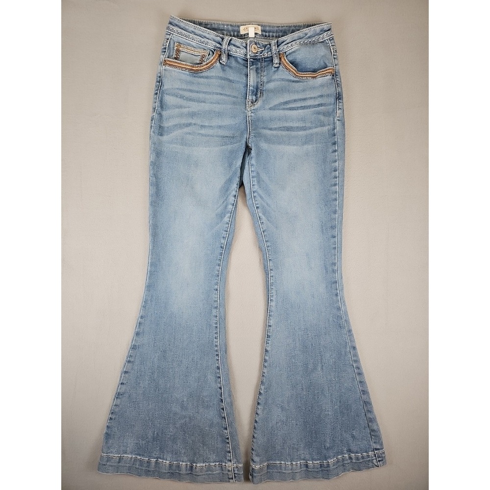 Shyanne Flare Jeans Women's 30x31 Mid Rise Embroidered Denim Country Bell Bottom